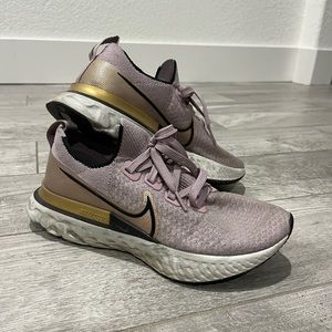 NIKE Women’s Infinity Run Flyknit Shoes